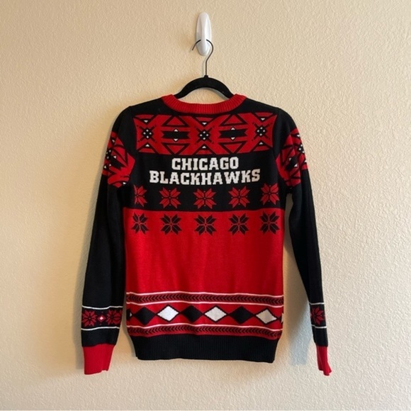 NHL Chicago Black Hawks Winter Christmas Holiday Sweater Hockey Women's M - Picture 2 of 7